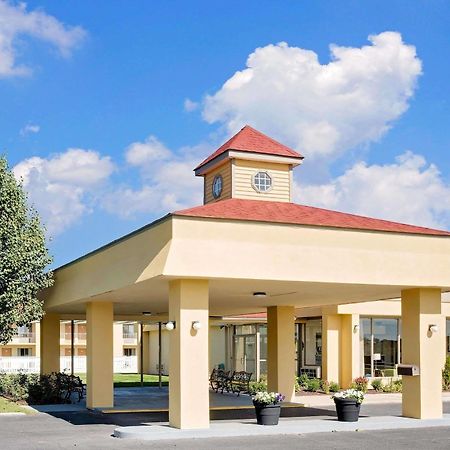 Days Inn By Wyndham Easton Exteriér fotografie