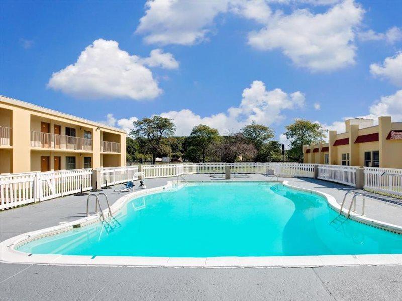 Days Inn By Wyndham Easton Exteriér fotografie