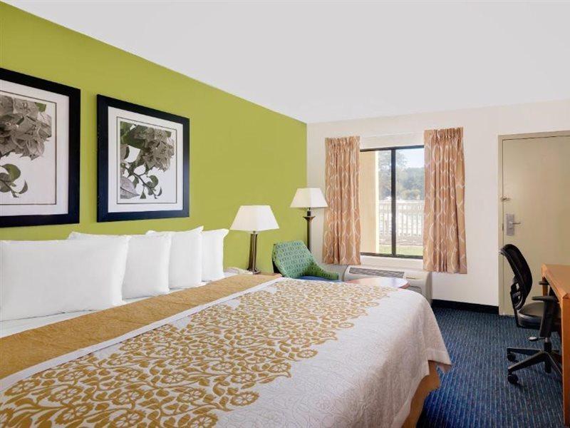Days Inn By Wyndham Easton Exteriér fotografie