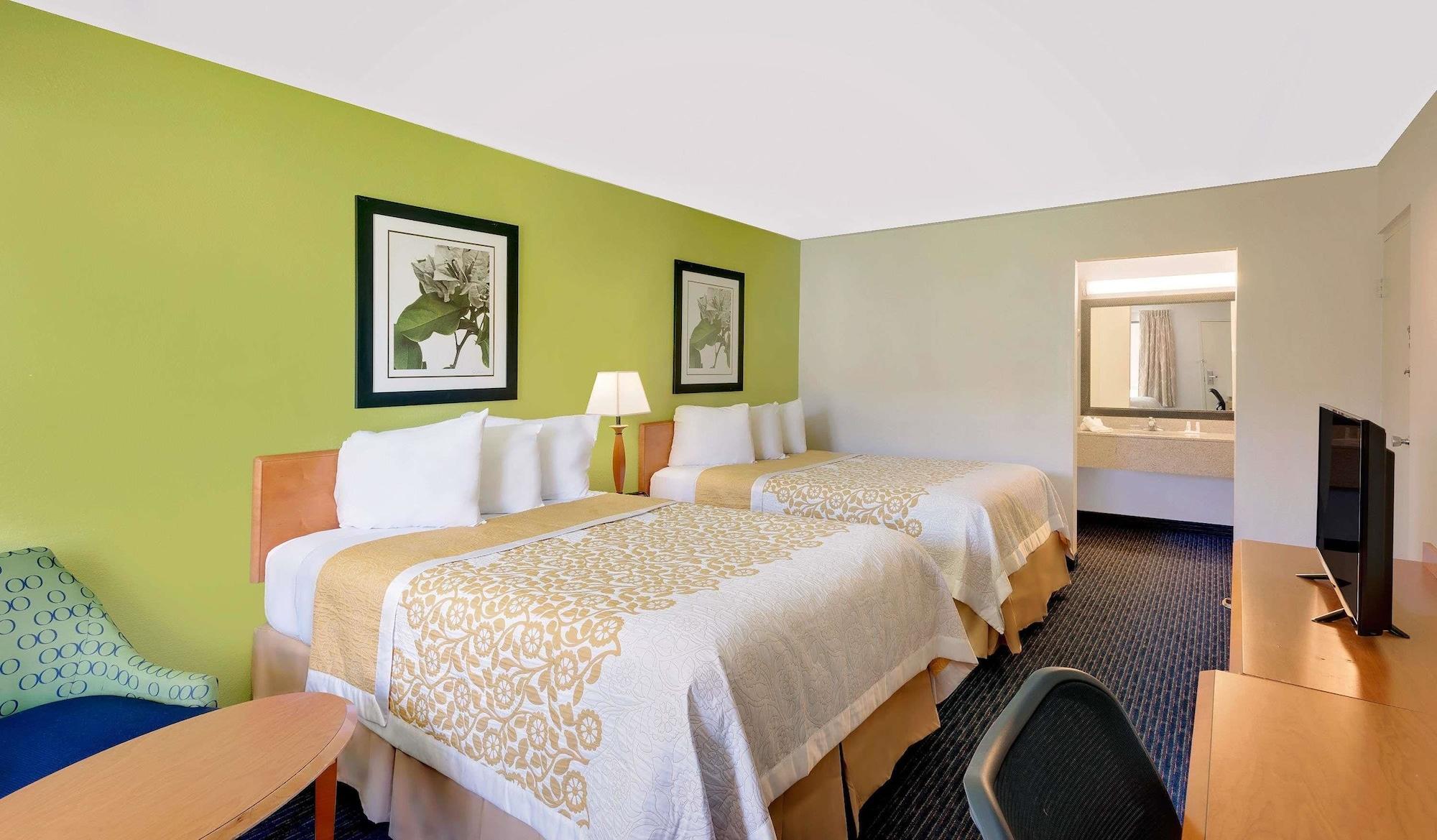 Days Inn By Wyndham Easton Exteriér fotografie
