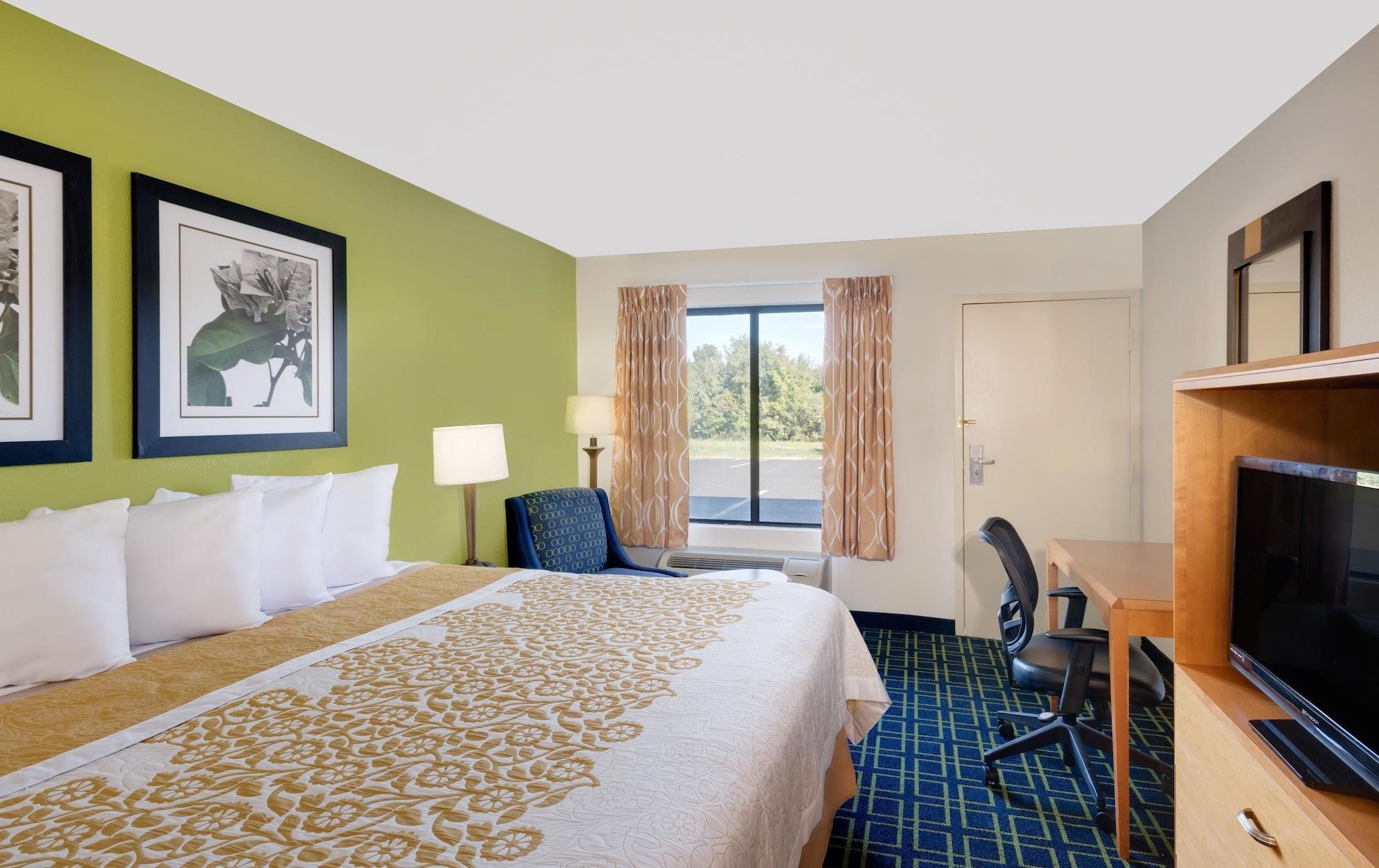 Days Inn By Wyndham Easton Exteriér fotografie