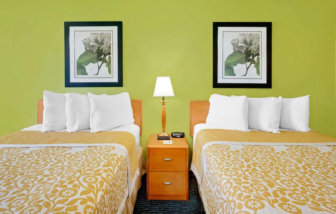 Days Inn By Wyndham Easton Exteriér fotografie